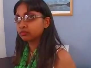 Dziewica nastolatek hinduskie geeta