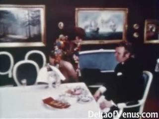 Staromodno x ocenjeno film 1960s - poraščeni perfected rjavolaska - miza za tri