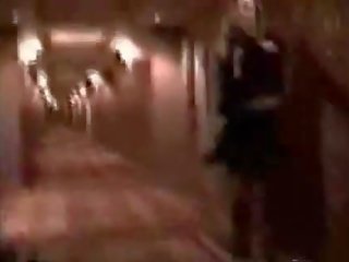 Security Guard Fucks A slut In Hotel Corridor