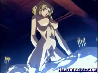 Groß blond hentai schnecke mit groß runde titten reiten manhood