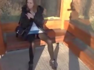 Hämmästyttävä tipu anaali aikuinen elokuva at bussi asema